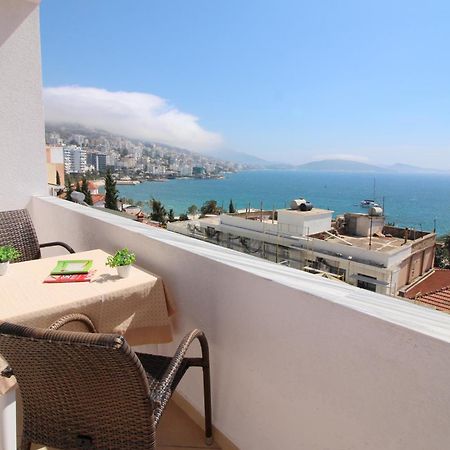 July Seaview Apartments Sarandë Buitenkant foto