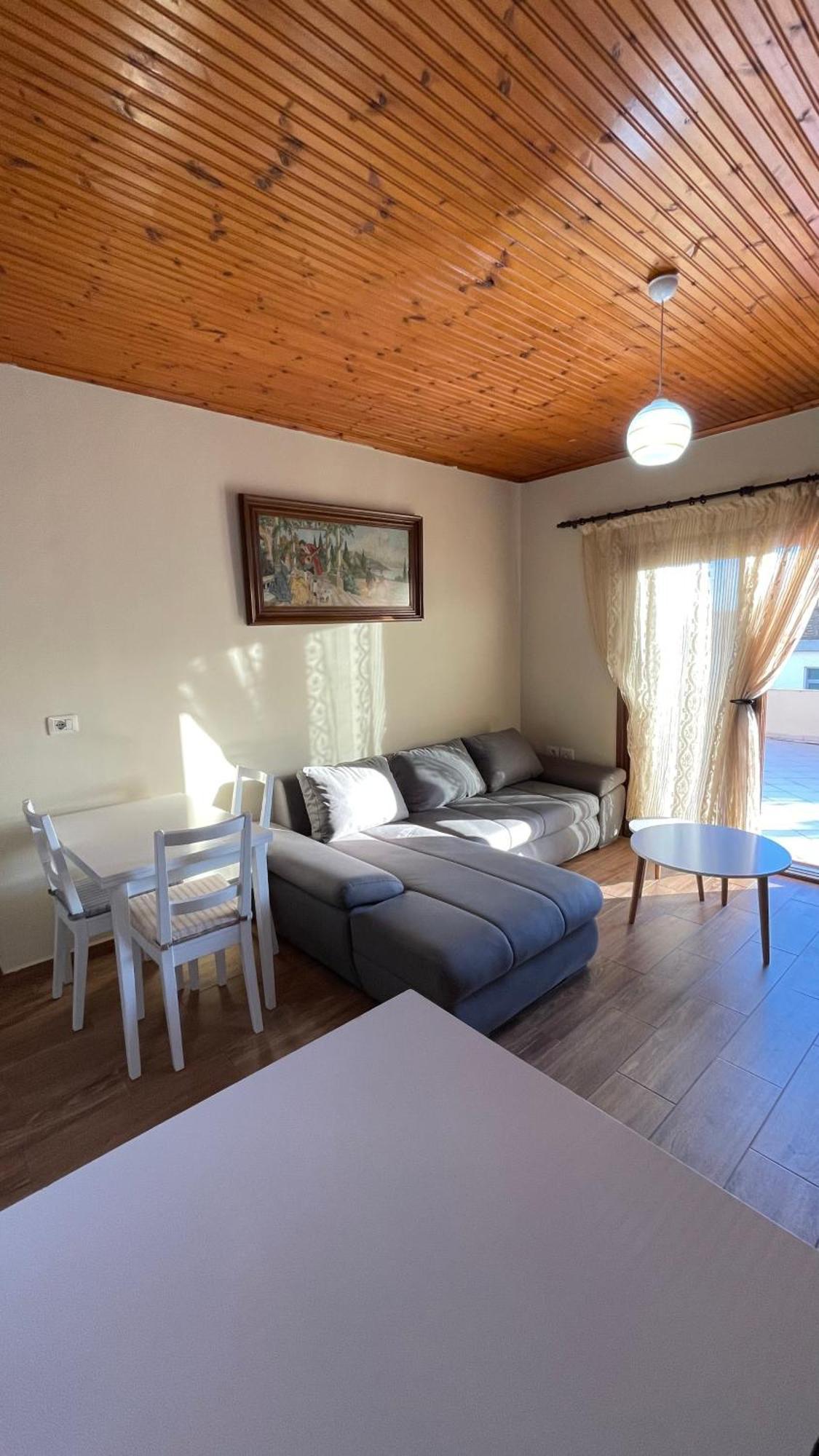 July Seaview Apartments Sarandë Buitenkant foto