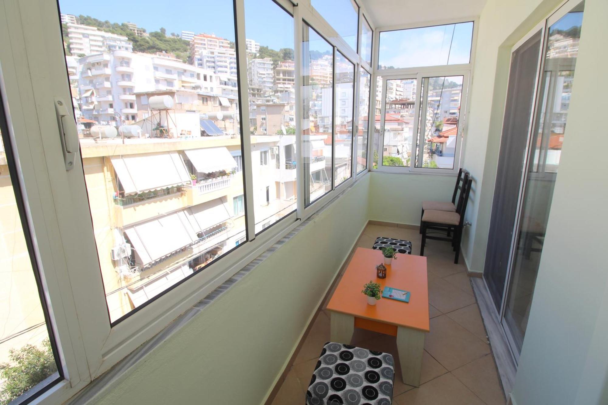 July Seaview Apartments Sarandë Buitenkant foto